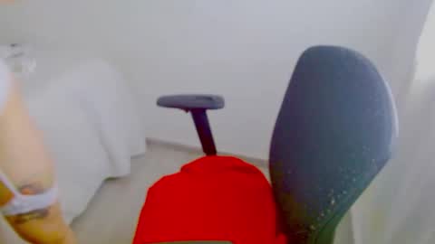 Snapshot of zoe_sexy69 chatting on 6, 10, 2025 ZOE online show from 6, 10, 2025