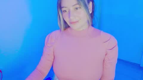 Snapshot of zoe_sexy69 chatting on 1, 12, 2025 ZOE online show from 1, 12, 2025