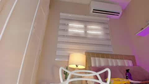 Snapshot of zoe_sky_ chatting on 9, 1, 2025 Hi guys i am Zoe online show from 9, 1, 2025
