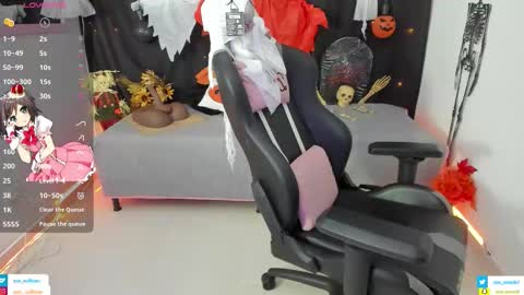 zoe_sullivan_ online show from 24, 10, 2025