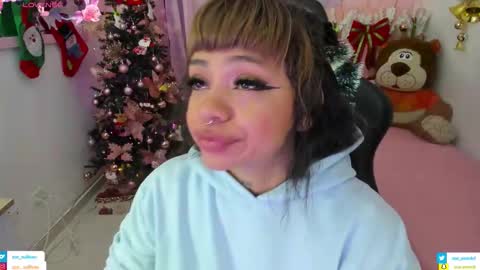 zoe_sullivan_ online show from 2, 12, 2025