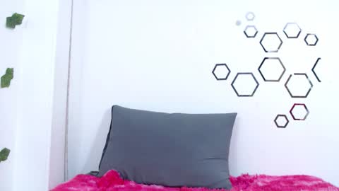 Carolina online show from 8, 11, 2025