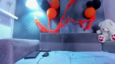 Zoe online show from 1, 11, 2025