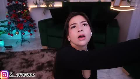 Snapshot of zoee_cruz chatting on 22, 11, 2025 Camila online show from 22, 11, 2025