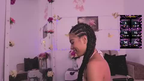 Snapshot of zoee_dolcee chatting on 19, 9, 2025 Catt online show from 19, 9, 2025