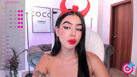  zoee jackson online show from 27, 2, 2025