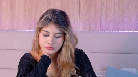 Snapshot of zoehangel chatting on 24, 4, 2026 Zoe online show from 24, 4, 2026