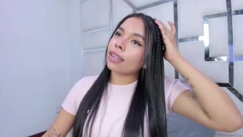 ZoeSwam online show from 6, 4, 2026