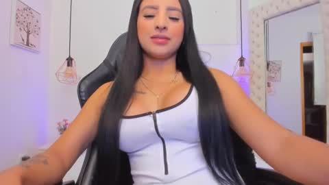 zoeth_ruiz online show from 17, 2, 2025