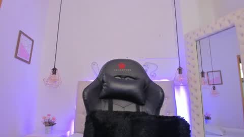 zoeth_ruiz online show from 11, 3, 2025