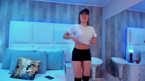 ZoeWilliis online show from 18, 10, 2025