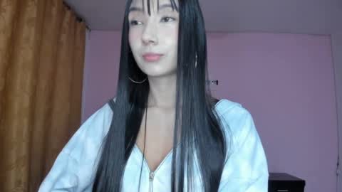 Zoey online show from 5, 4, 2026