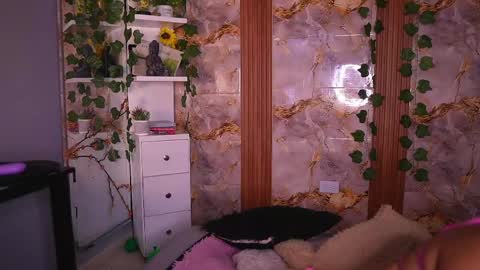 Snapshot of zoey_fox_ chatting on 3, 5, 2026 zoey fox online show from 3, 5, 2026