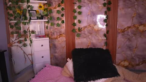 Snapshot of zoey_fox_ chatting on 14, 5, 2026 zoey fox online show from 14, 5, 2026