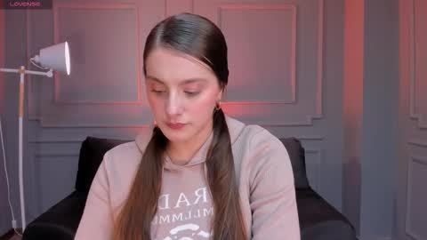 Zoey Walker online show from 6, 11, 2025