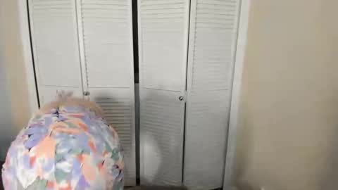 Snapshot of zoiebutterfly chatting on 7, 1, 2026 Zoie online show from 7, 1, 2026