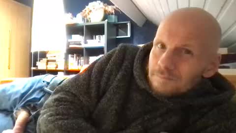 Snapshot of zolexthomas chatting on 10, 10, 2025 zolexthomas online show from 10, 10, 2025