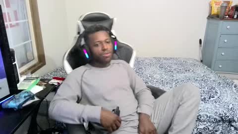 Snapshot of zoneingout chatting on 26, 12, 2024 zoneingout online show from 26, 12, 2024