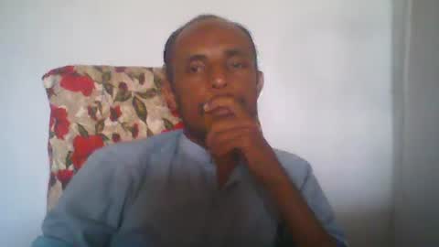 Snapshot of zoyakhan803 chatting on 26, 5, 2026 zoyakhan803 online show from 26, 5, 2026