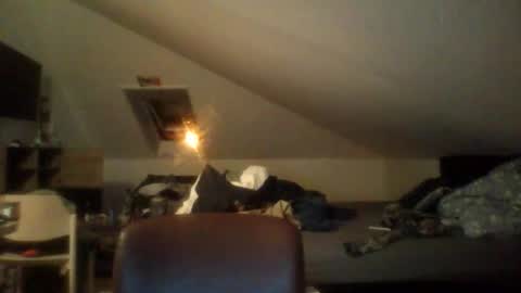 Snapshot of zubit chatting on 25, 4, 2026 zubit online show from 25, 4, 2026