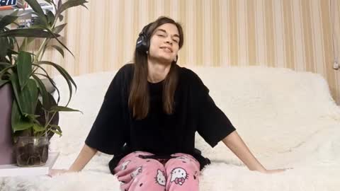 Joan  online show from 3, 3, 2026