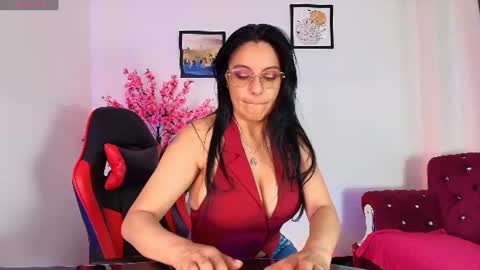 Snapshot of zuzana21 chatting on 27, 6, 2026 Zuzana21 online show from 27, 6, 2026