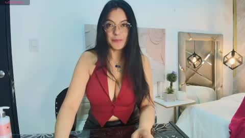 Snapshot of zuzana21 chatting on 10, 7, 2026 Zuzana21 online show from 10, 7, 2026