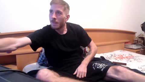 Zuzmoe online show from 22, 12, 2025