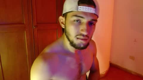 Snapshot of zyon_benet1 chatting on 9, 10, 2025 Zyon online show from 9, 10, 2025