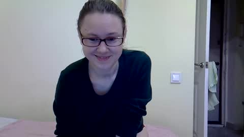 Snapshot of zyuhre chatting on 2, 2, 2025 Zyuhre online show from 2, 2, 2025