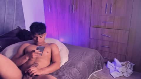 zyzz_1812 online show from 12, 9, 2025