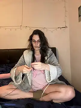 Lunaabbey online show from 16, 3, 2026