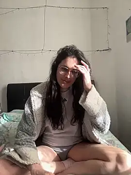 Lunaabbey online show from 31, 3, 2026