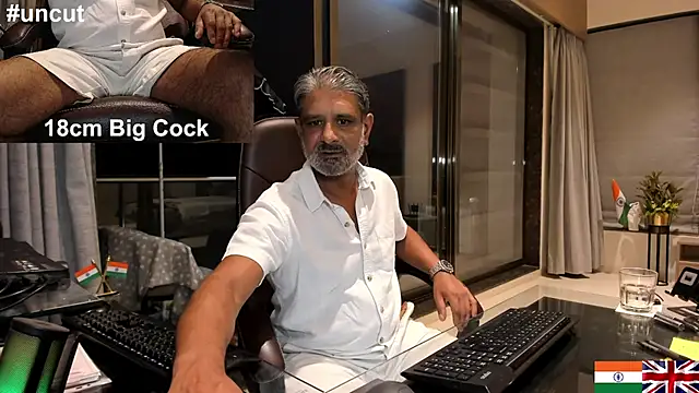 Snapshot of OnlineBossUK chatting on 27, 2, 2025 OnlineBossUK online show from 27, 2, 2025