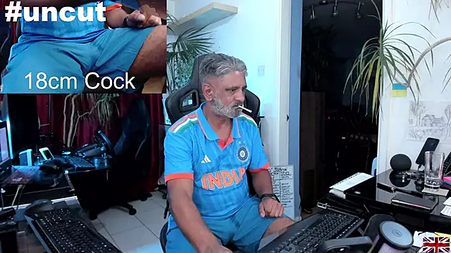 Snapshot of OnlineBossUK chatting on 16, 3, 2025 OnlineBossUK online show from 16, 3, 2025