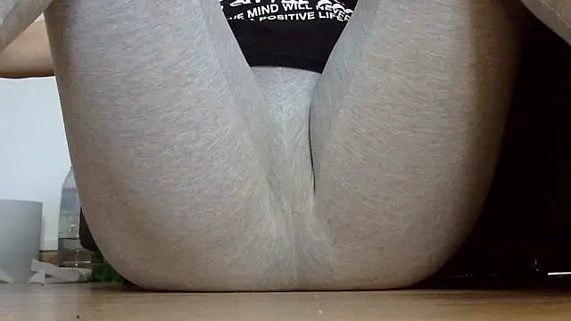 Squirtlady38 online show from 29, 9, 2025