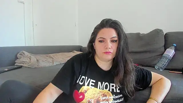 Snapshot of Squirtlady38 chatting on 9, 7, 2026 Squirtlady38 online show from 9, 7, 2026