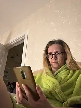 angelmommu online show from 22, 2, 2025