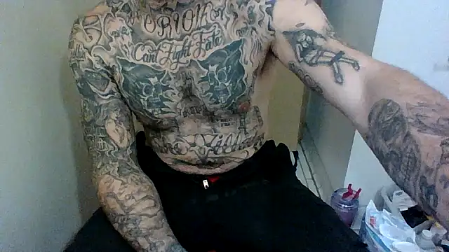 Snapshot of DADDY_KANE8--- chatting on 14, 1, 2025 DADDY KANE8--- online show from 14, 1, 2025