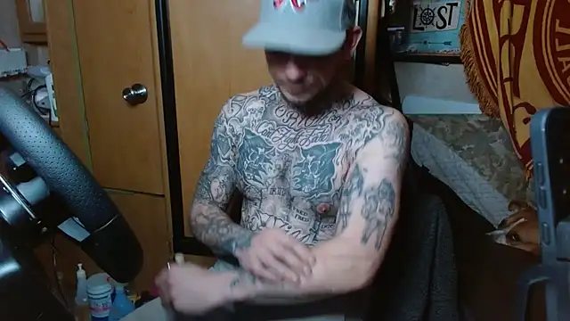 Snapshot of DADDY_KANE8--- chatting on 3, 3, 2025 DADDY KANE8--- online show from 3, 3, 2025