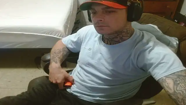 Snapshot of DADDY_KANE8--- chatting on 5, 7, 2026 DADDY KANE8--- online show from 5, 7, 2026