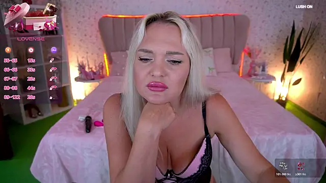 Snapshot of MissyMartinez chatting on 18, 7, 2026 MissyMartinez online show from 18, 7, 2026