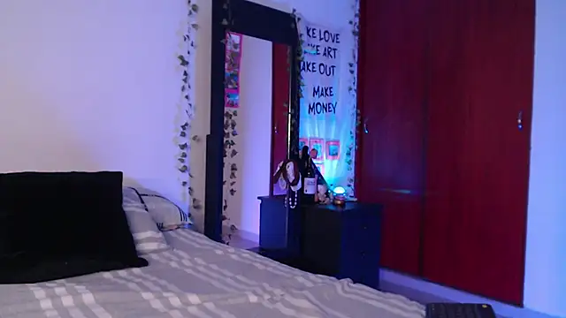 little kayla  online show from 3, 8, 2026