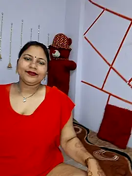 Snapshot of MOM-SUN-COUPLE chatting on 1, 2, 2025 MOM-SUN-COUPLE online show from 1, 2, 2025