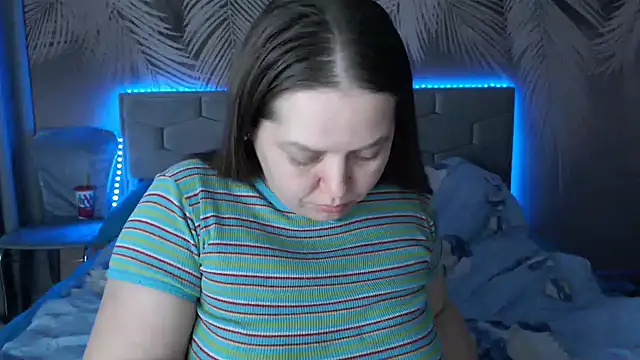 uliastar online show from 23, 2, 2025