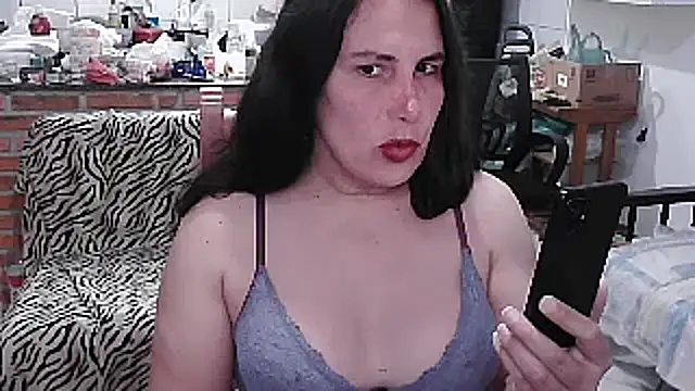 LauraVicttoria361215 online show from 21, 10, 2025
