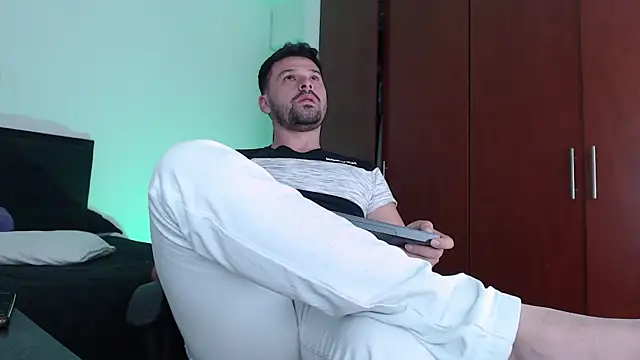 Snapshot of alexman_fuck chatting on 12, 12, 2024 alexman fuck online show from 12, 12, 2024