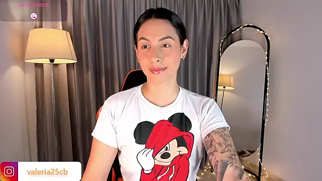 valeriia25  online show from 12, 12, 2024