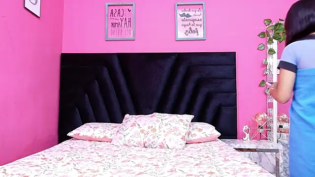 Snapshot of kinkylittlegirll chatting on 31, 10, 2025 kinkylittlegirll online show from 31, 10, 2025