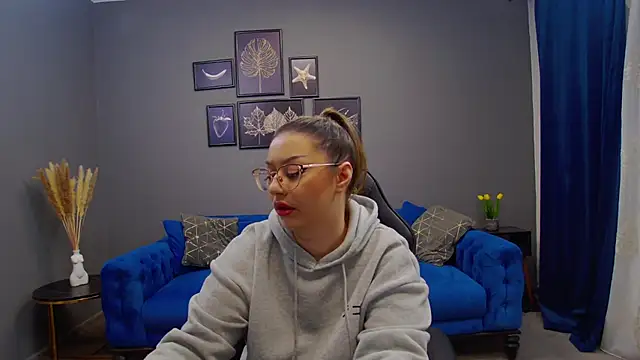 Snapshot of Katewalker_ chatting on 7, 12, 2024 Katewalker online show from 7, 12, 2024